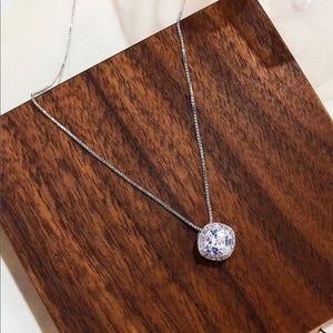 Stimulated Diamond Necklace